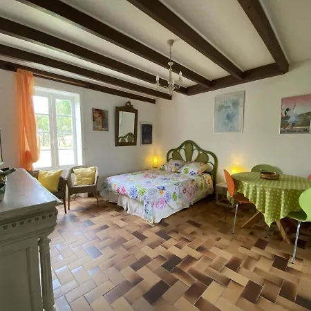 Appartement Saint-Palais-Sur-Mer, 1 Piece, 2 Personnes - Fr-1-539-24